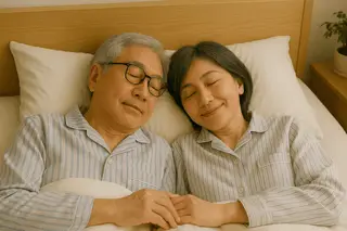 女性にはエストリール膣錠、男性にはED治療薬を使用することで年齢関係なくセックス可能となる